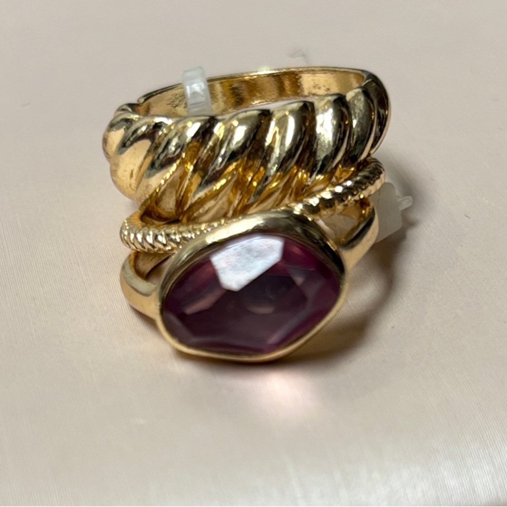 NWOT Gold Tone Stackable Ring Set with Purple Stone